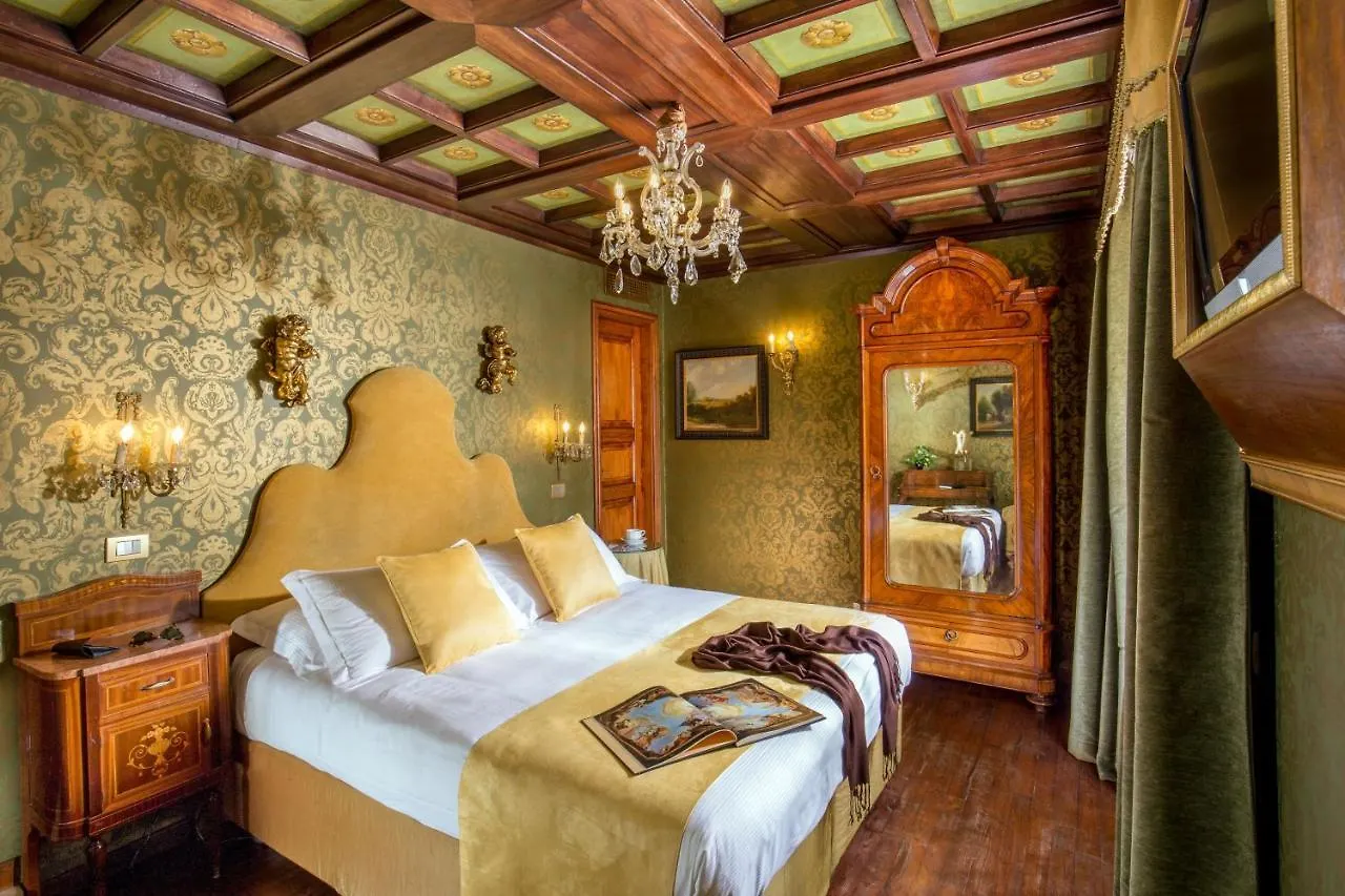 Boutique Hotel Campo de' Fiori Roma 3*,  Italia